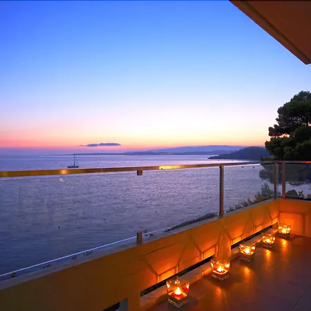 White Rocks Kefalonia Hotel 4*