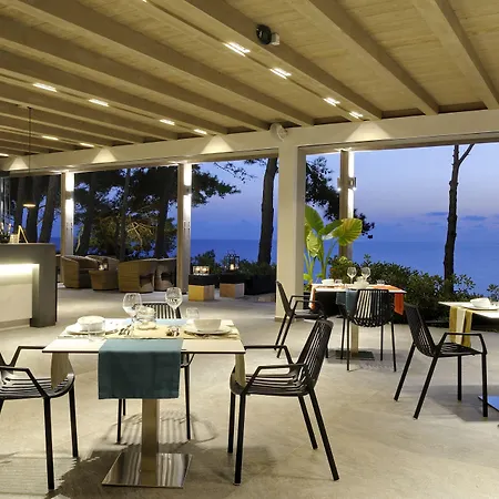 White Rocks Kefalonia Lassi (Kefalonia)