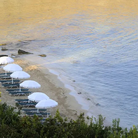 White Rocks Kefalonia 4*