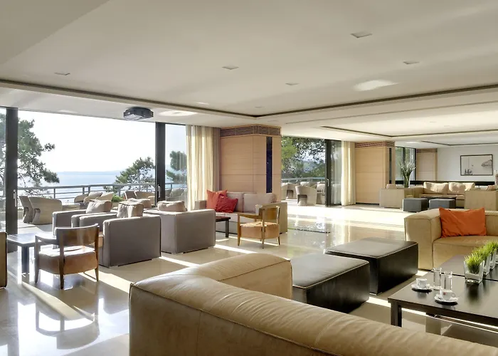 酒店 White Rocks Kefalonia 4*